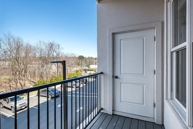 2 Broadway TWO-BED, Lynnfield, MA 01940