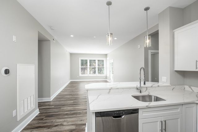 2 Broadway TWO-BED, Lynnfield, MA 01940