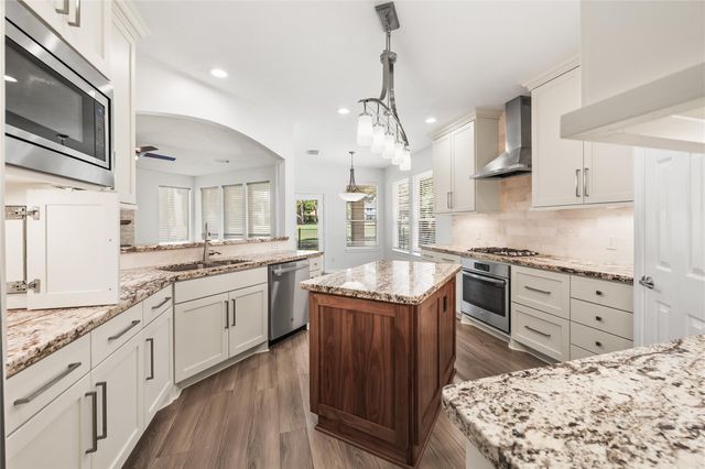 7 Balboa Road, Montgomery, TX 77356