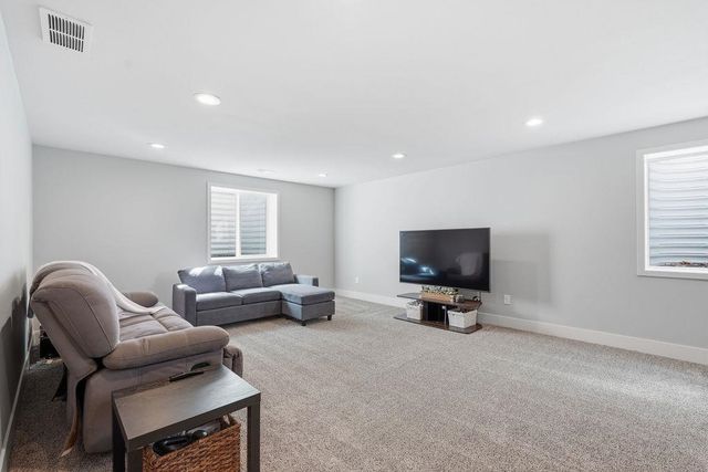 6602 S Springview St, Spokane, WA 99224