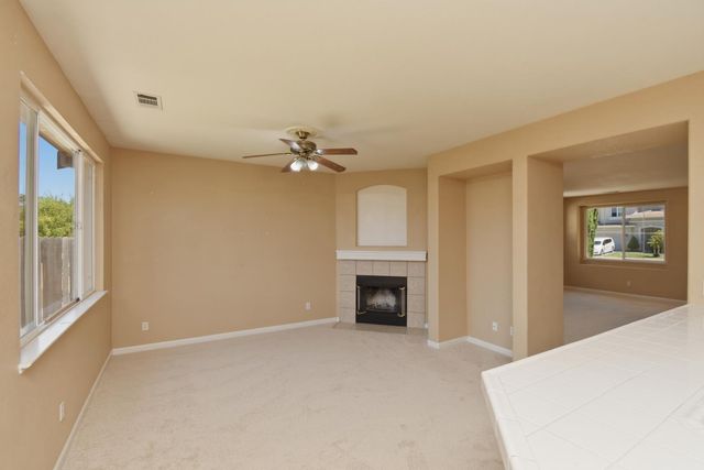 2093 Golden Gate Dr, Tracy, CA 95377