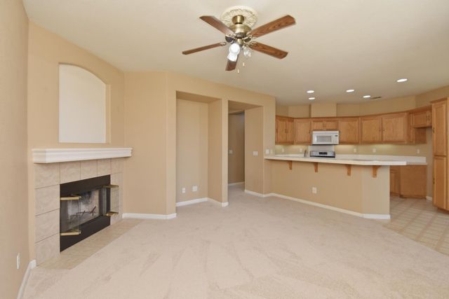 2093 Golden Gate Dr, Tracy, CA 95377