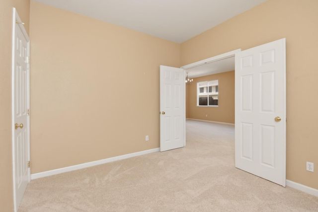 2093 Golden Gate Dr, Tracy, CA 95377