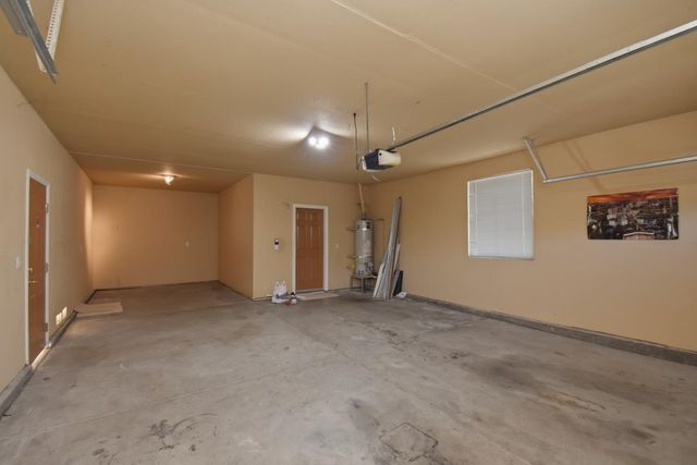 2093 Golden Gate Dr, Tracy, CA 95377