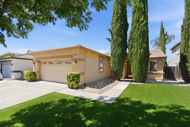 2093 Golden Gate Dr, Tracy, CA 95377