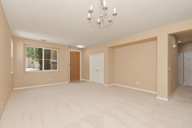 2093 Golden Gate Dr, Tracy, CA 95377