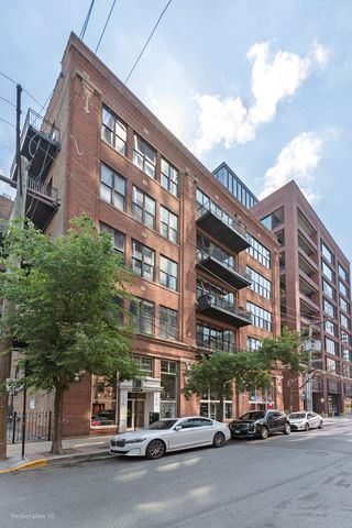 215 N Aberdeen Street 302B, Chicago, IL 60607