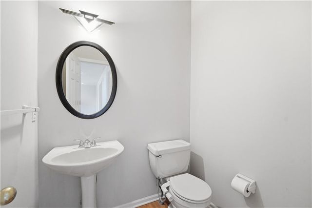 8006 W 122 Terrace, Overland Park, KS 66213