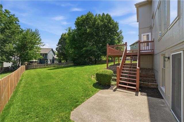8006 W 122 Terrace, Overland Park, KS 66213