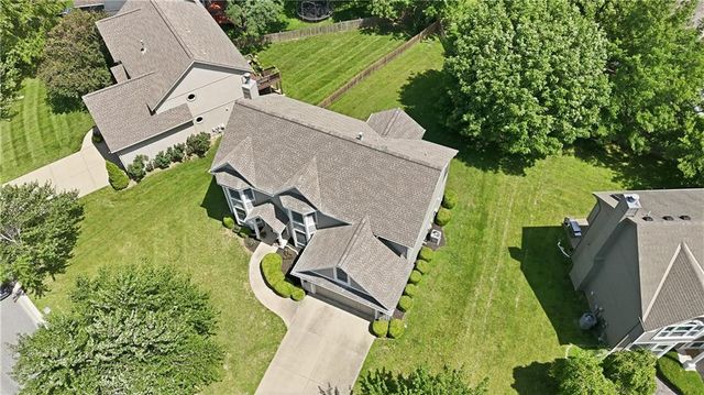 8006 W 122 Terrace, Overland Park, KS 66213