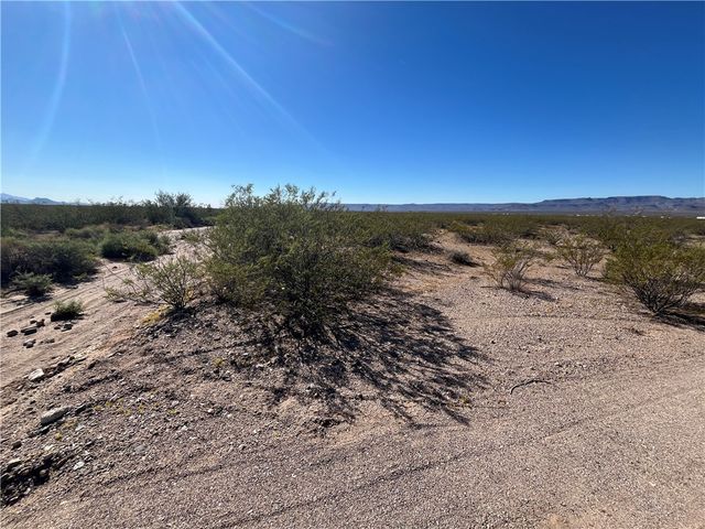 215-14-287 W Toluca Drive, Golden Valley, AZ 86413