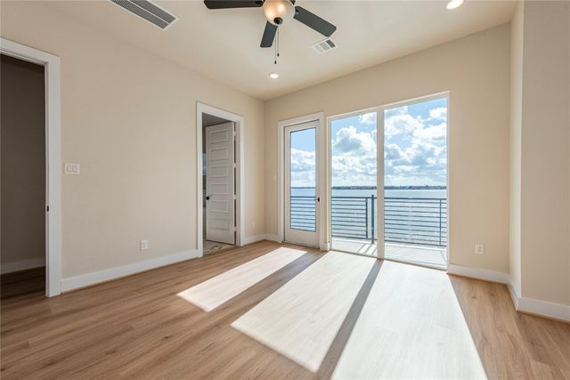 4403 Davis Lane, Seabrook, TX 77586