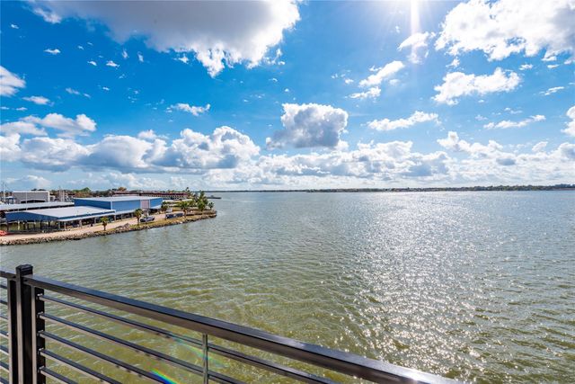 4403 Davis Lane, Seabrook, TX 77586