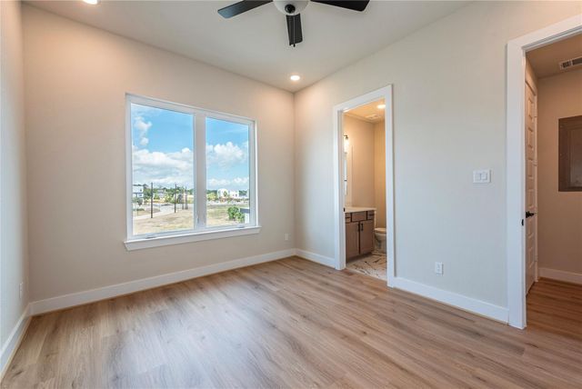 4403 Davis Lane, Seabrook, TX 77586