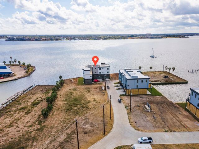 4403 Davis Lane, Seabrook, TX 77586