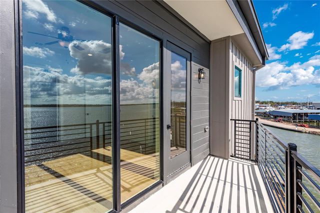 4403 Davis Lane, Seabrook, TX 77586