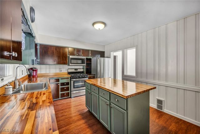 4085 Herner County Line Road, Southington, OH 44470