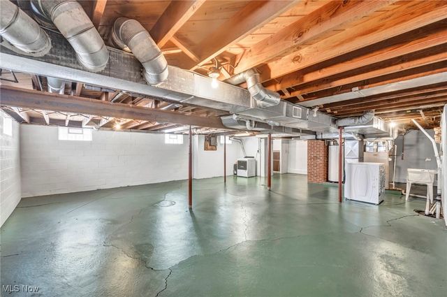 4085 Herner County Line Road, Southington, OH 44470