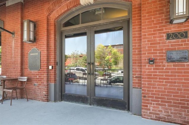 200 MAIN Street 510, Kansas City, MO 64105
