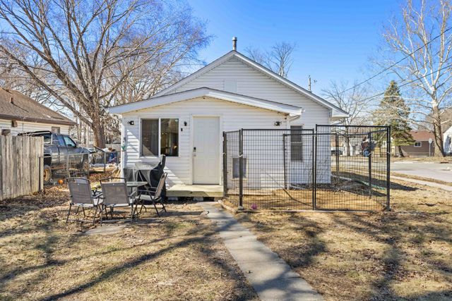 1219 E 32nd Street, Des Moines, IA 50317