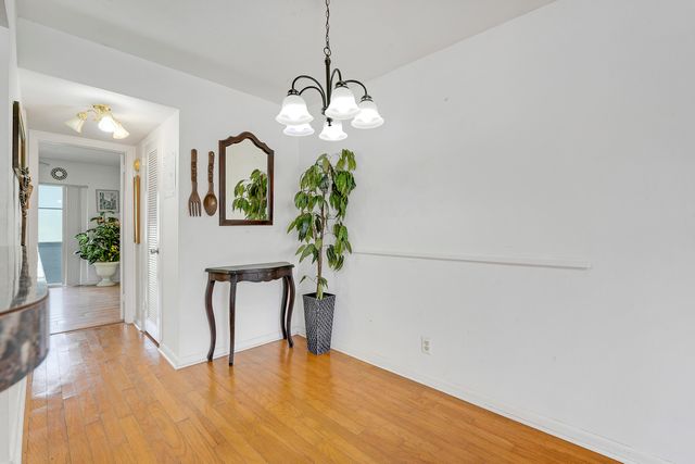 120 Windsor F F, West Palm Beach, FL 33417