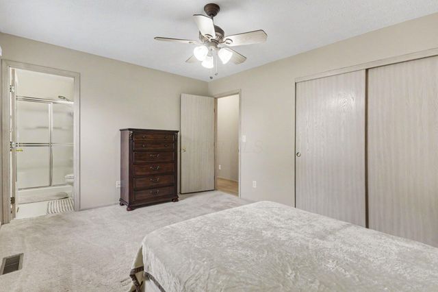 7872 Fairfax Loop Drive, Blacklick, OH 43004