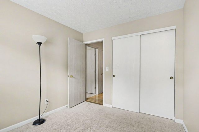7872 Fairfax Loop Drive, Blacklick, OH 43004