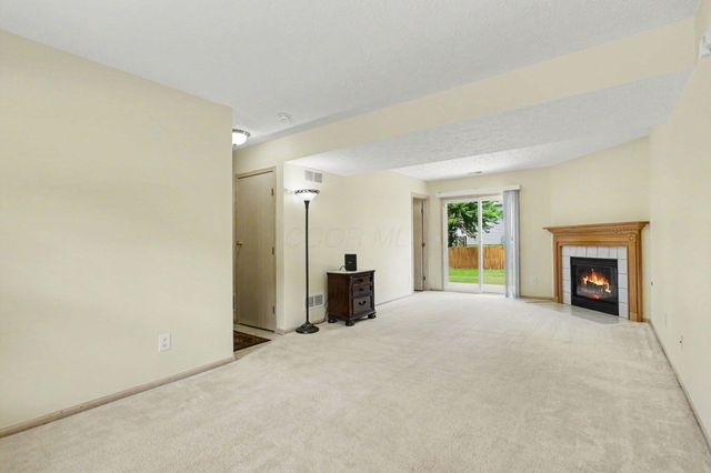 7872 Fairfax Loop Drive, Blacklick, OH 43004