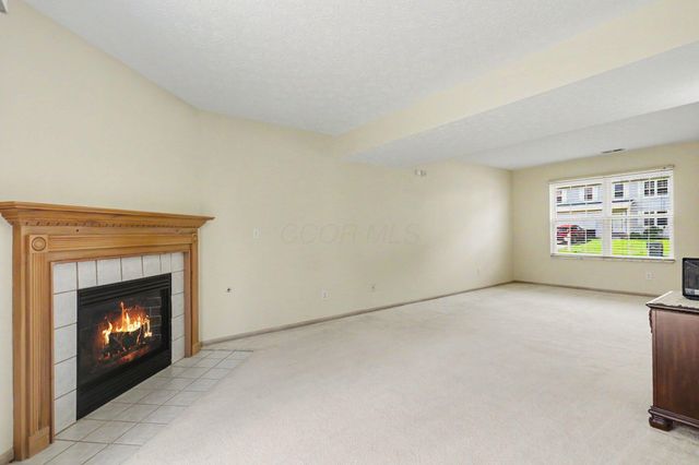 7872 Fairfax Loop Drive, Blacklick, OH 43004