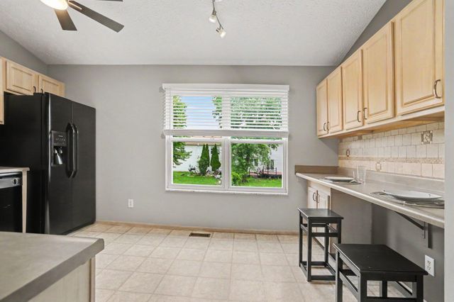 7872 Fairfax Loop Drive, Blacklick, OH 43004