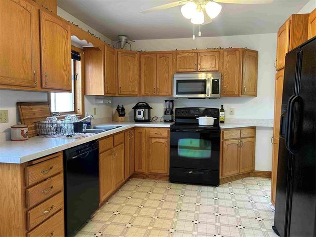 319 Eva Street, Chippewa Falls, WI 54729