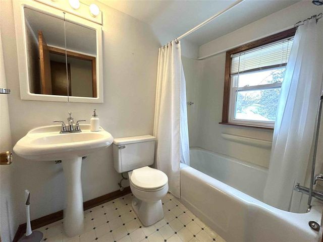 319 Eva Street, Chippewa Falls, WI 54729