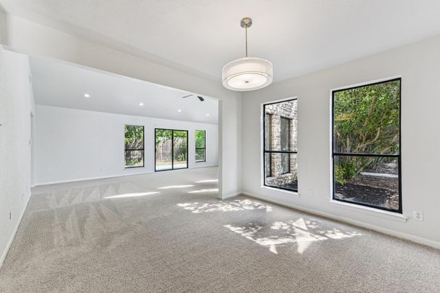 503 Hackberry ST, Lockhart, TX 78644