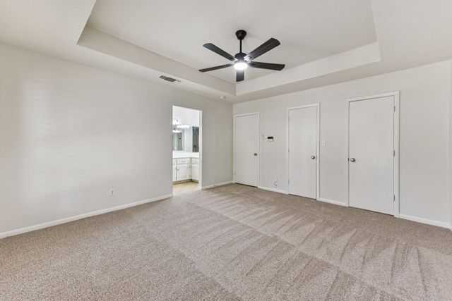 503 Hackberry ST, Lockhart, TX 78644