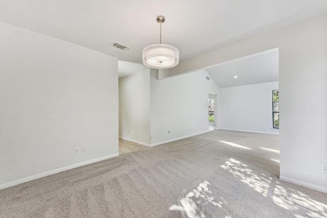 503 Hackberry ST, Lockhart, TX 78644