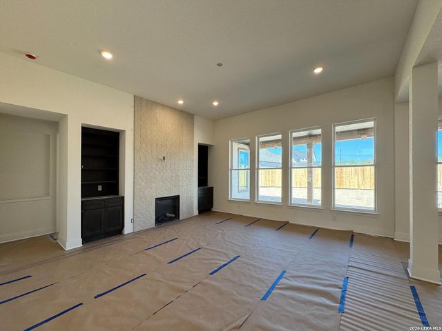 127 Megan's Point, Castroville, TX 78009