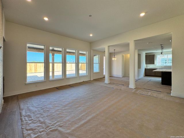 127 Megan's Point, Castroville, TX 78009