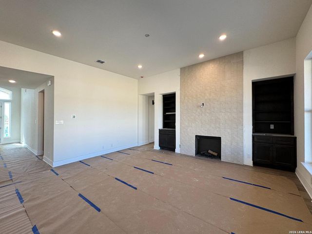 127 Megan's Point, Castroville, TX 78009