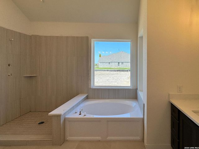 127 Megan's Point, Castroville, TX 78009