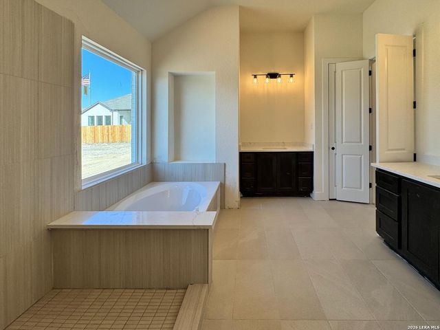 127 Megan's Point, Castroville, TX 78009