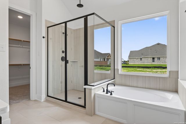 127 Megan's Point, Castroville, TX 78009