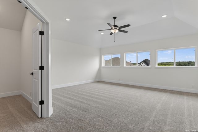 127 Megan's Point, Castroville, TX 78009
