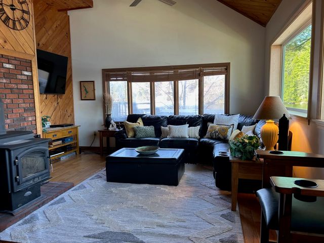 87 Collins Brook Road, Meredith, NH 03253