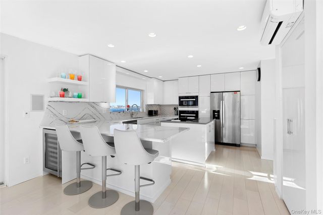 32 Dune, Westhampton Beach, NY 11978