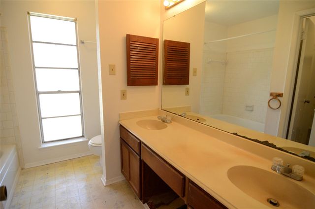 2326 Hazy Creek Drive, Houston, TX 77084