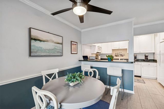 2417 W JETTON AVENUE, Tampa, FL 33629