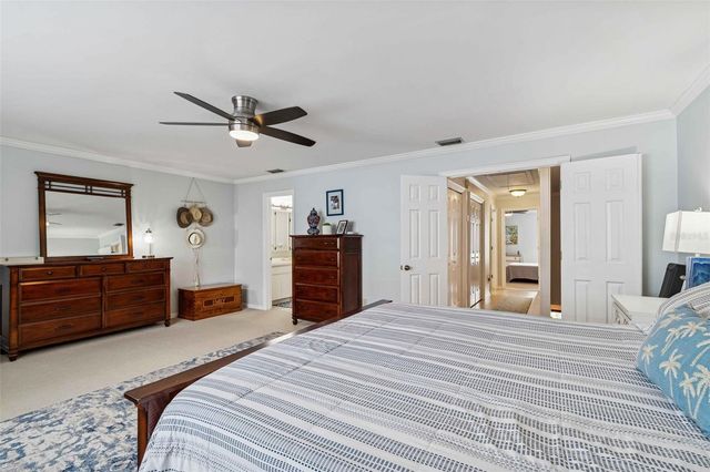 2417 W JETTON AVENUE, Tampa, FL 33629