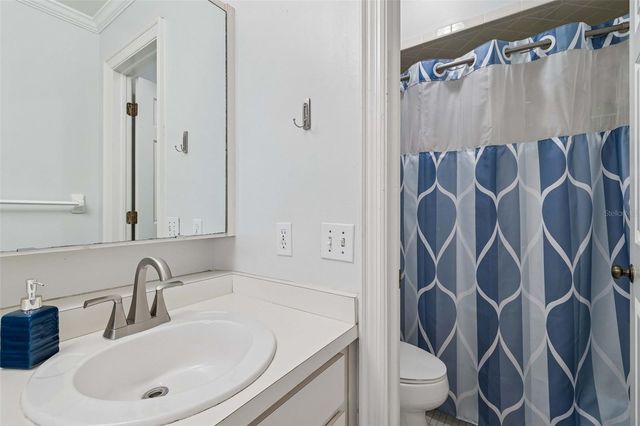 2417 W JETTON AVENUE, Tampa, FL 33629