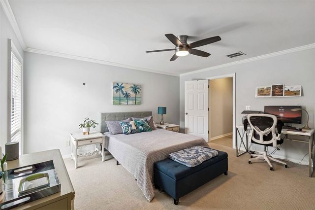 2417 W JETTON AVENUE, Tampa, FL 33629