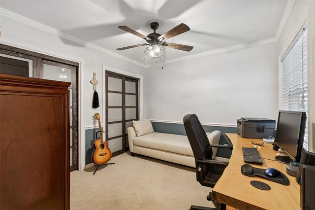 2417 W JETTON AVENUE, Tampa, FL 33629